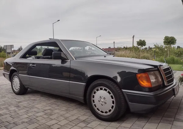 mercedes benz klasa e grabów nad prosną Mercedes-Benz Klasa E cena 52900 przebieg: 138000, rok produkcji 1989 z Grabów nad Prosną